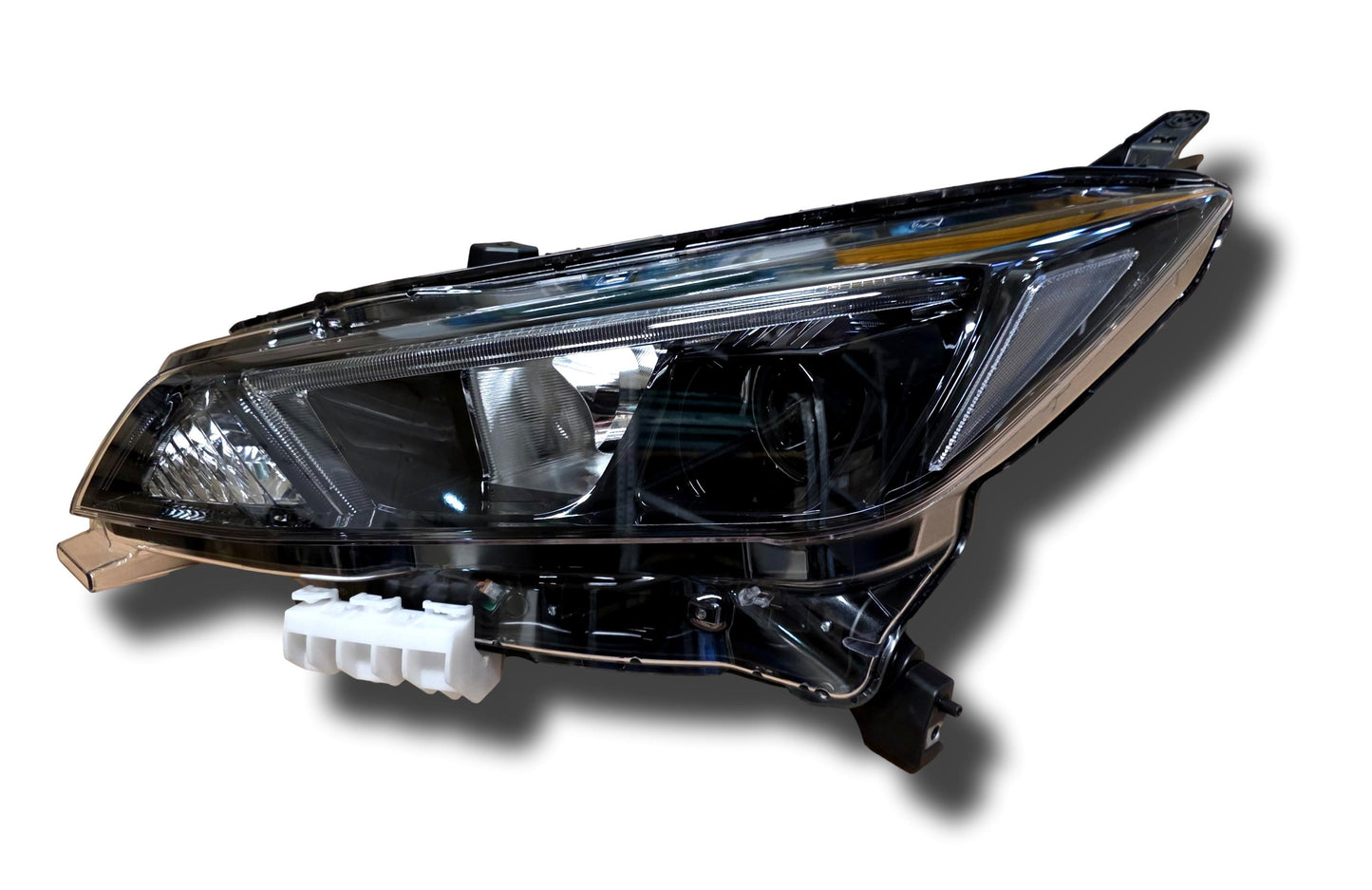 New Genuine Nissan Leaf Headlight Halogen Left Hand UK 260605SJ0A 2022>