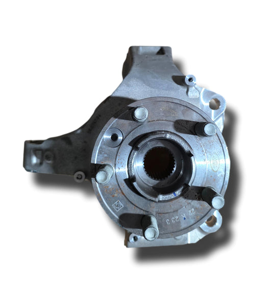 Range Rover Evoque Wheel Hub Vertical Hub Right Side 2019> LR179006 M8D23K206AD