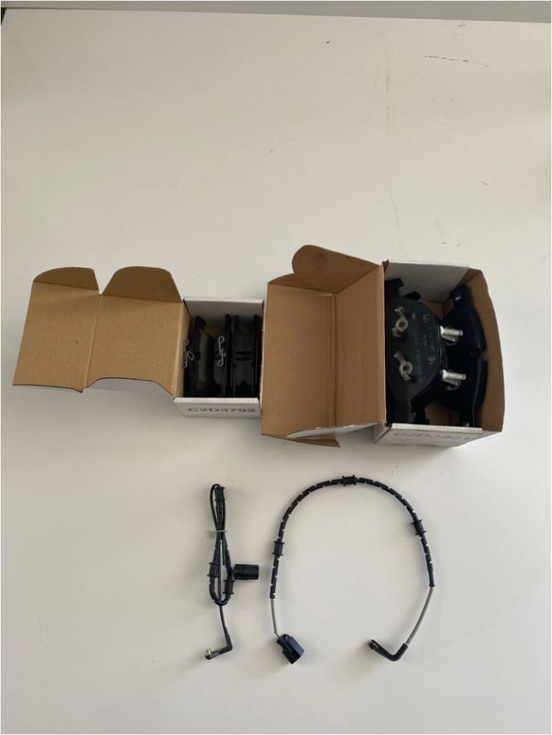 Jaguar XK Brake Kit Front & Rear inc sensors 5.0 super C2P26236/C2D3801 C2D3792 Jaguar OEM