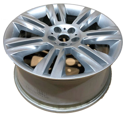 Genuine Jaguar XF 18" Chalice Silver finish Alloy only idea for winter tyres Jaguar OEM