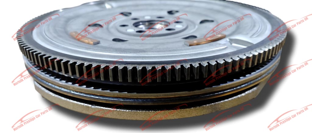 Genuine New Nissan X Trail Dual Mass Flywheel 1.6 Dig-T Only 12310 4Bb0B Flywheel