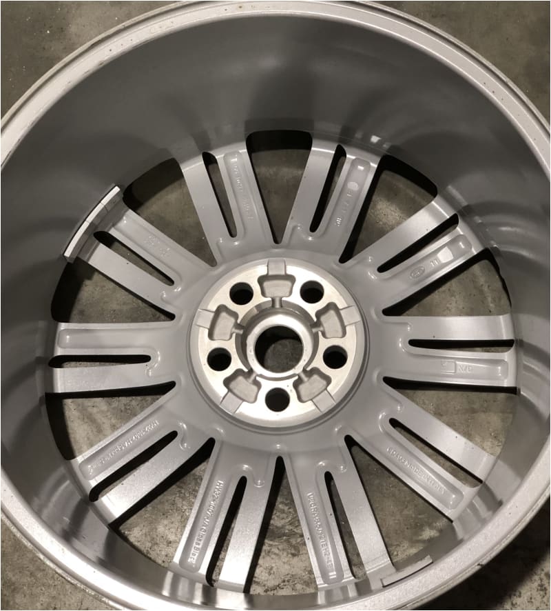 Discovery 5 20" Alloy wheel Style 1011 LR081589 HY321007RA Land Rover