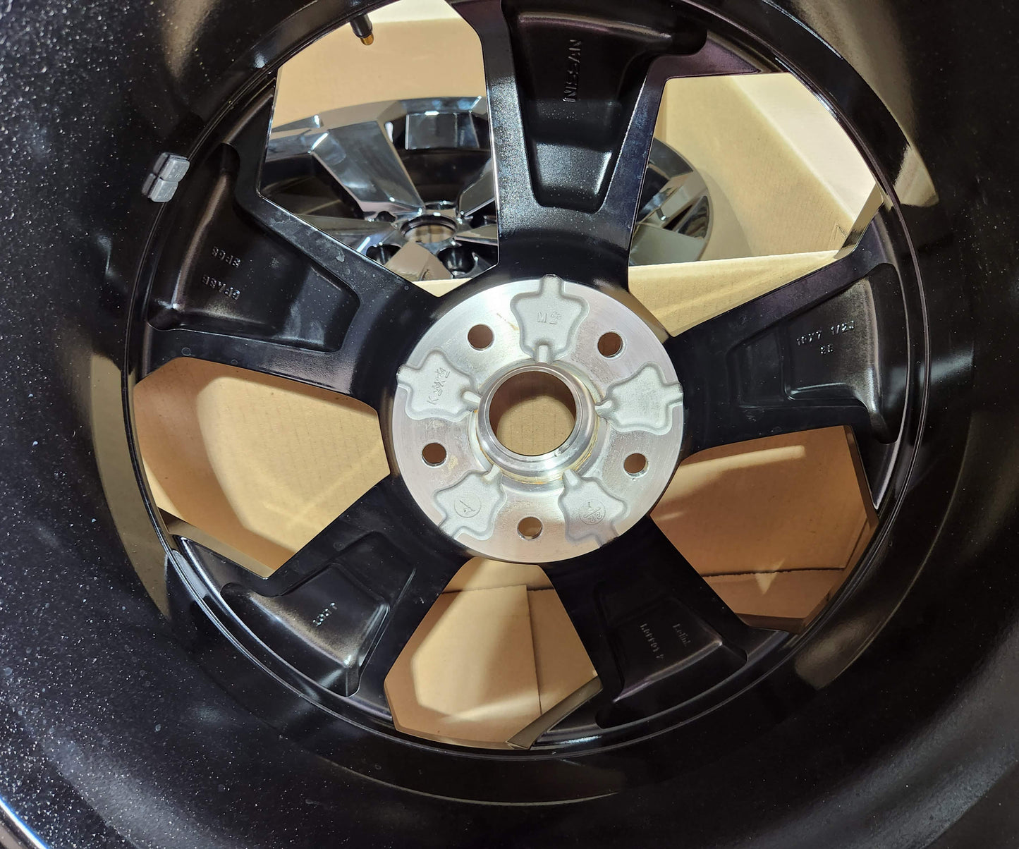 Nissan Juke da 19 "Wheels Gloss Black Set di 4 7.5J 35 2021my 6pa8b