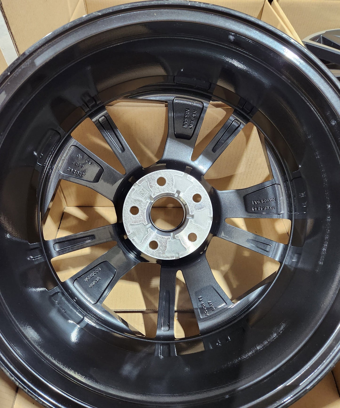 Nissan Qashqai Juke 19" Alloy Wheel Diamond Cut and Gloss Black D03006UA4J