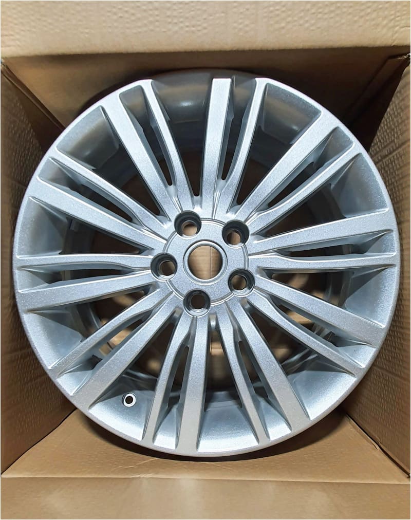 Discovery 5 20" Alloy wheel Style 1011 LR081589 HY321007RA Land Rover