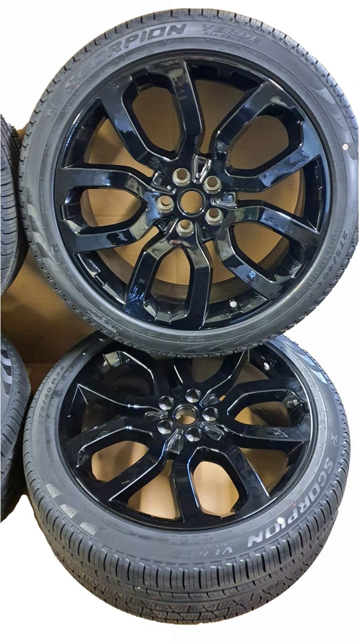Range Rover 22” Style 6 Gloss Black alloys and Tyres LR133679 LK521007AA Norfolk Prestige Car Parts UK Ltd